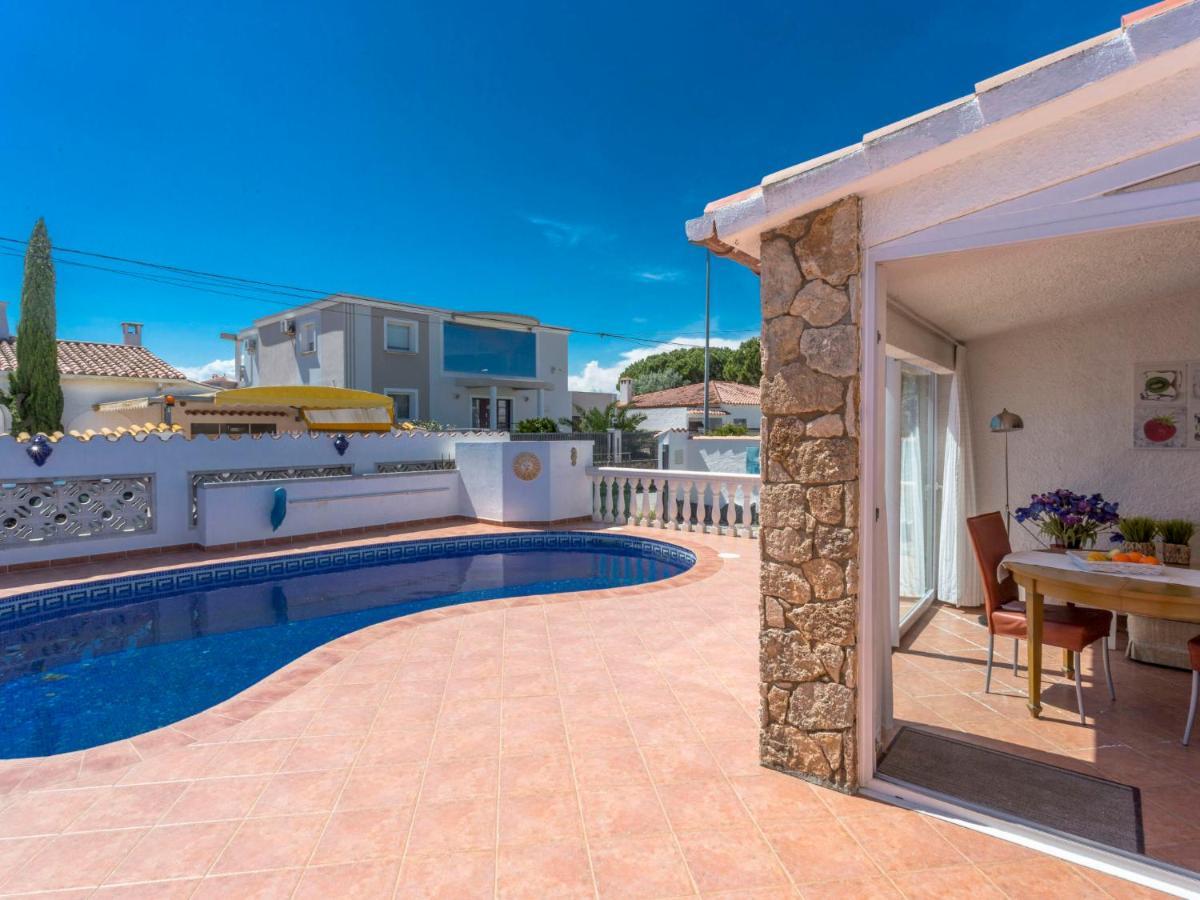 Holiday Home Peni By Interhome Ampuriabrava Exterior foto